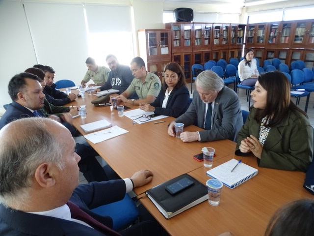 La Defensora Regional y el jefe de Estudios de Antofagasta expusieron en reuni&oacute;n de operadores de justicia.