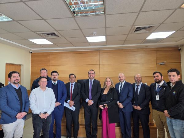 La defensora local jefe de Puente Alto, Ximena Silva, destac&oacute; el ambiente y la proactividad de encuentro con autoridades comunales.
