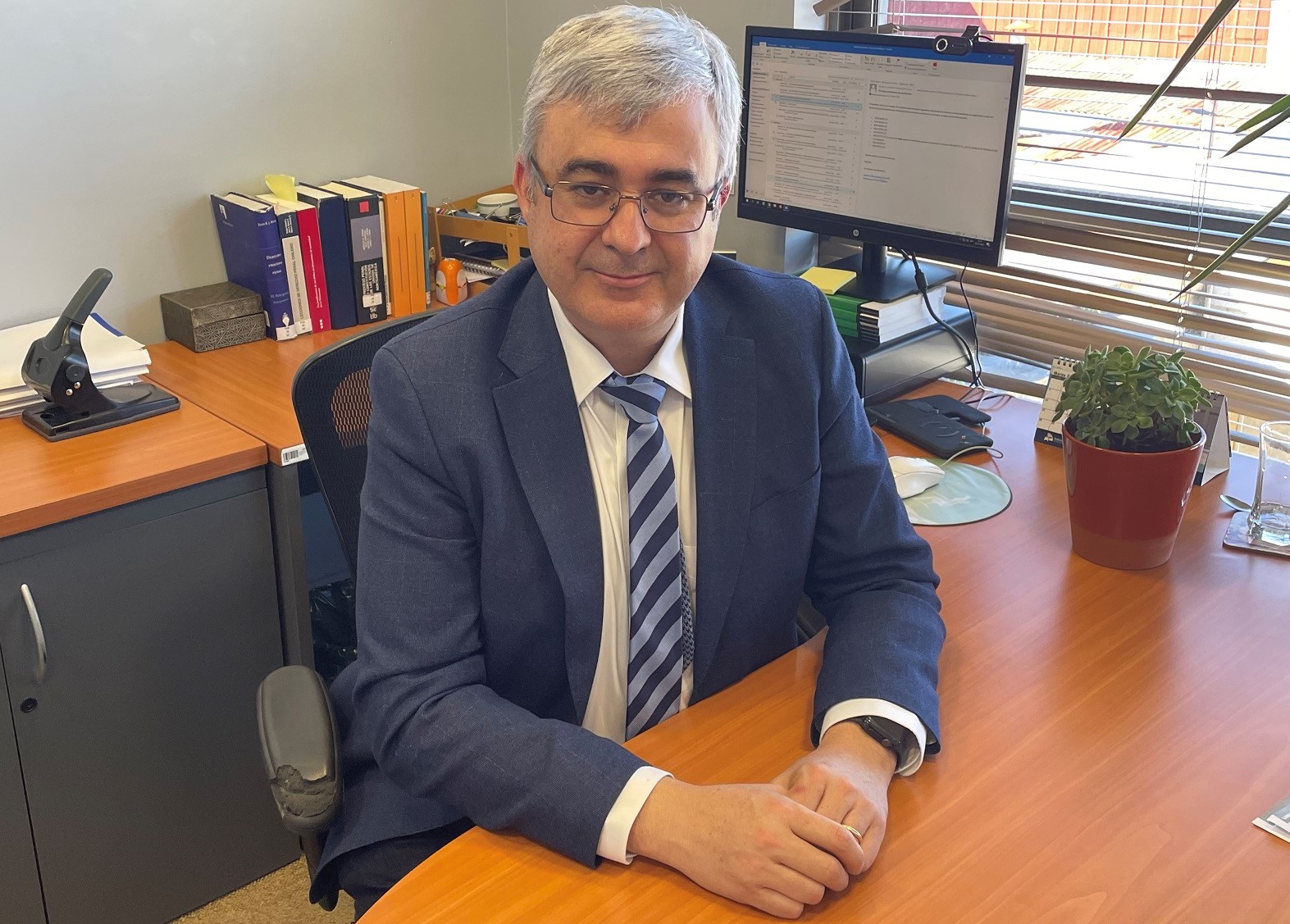 El jefe de Estudios de la Defensor&iacute;a de Los R&iacute;os relev&oacute; los informes psicosociales, de salud y de conducta que sustentaron el indulto. 
