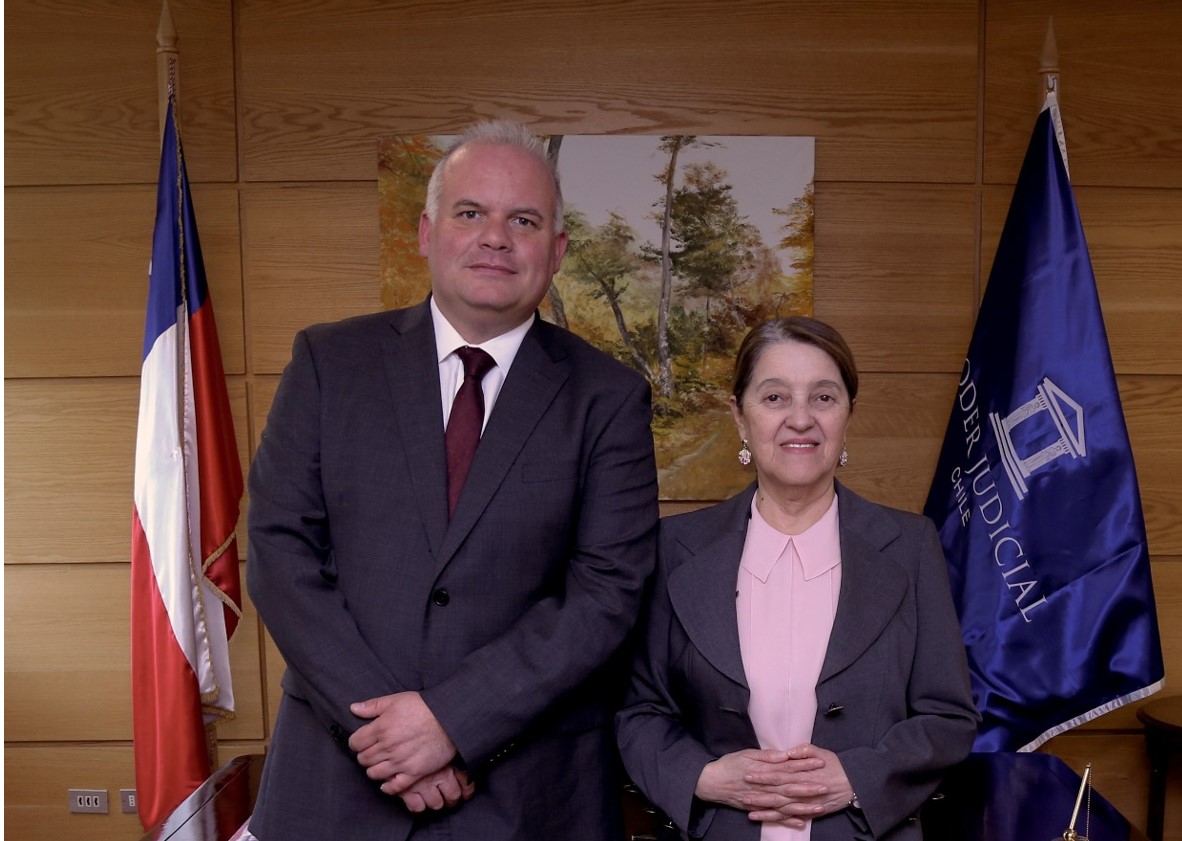 Una de las primeras actividades de Jorge Moraga fue reunirse con la presidenta de la Corte de Apelaciones de Coyhaique, ministra Alicia Araneda.