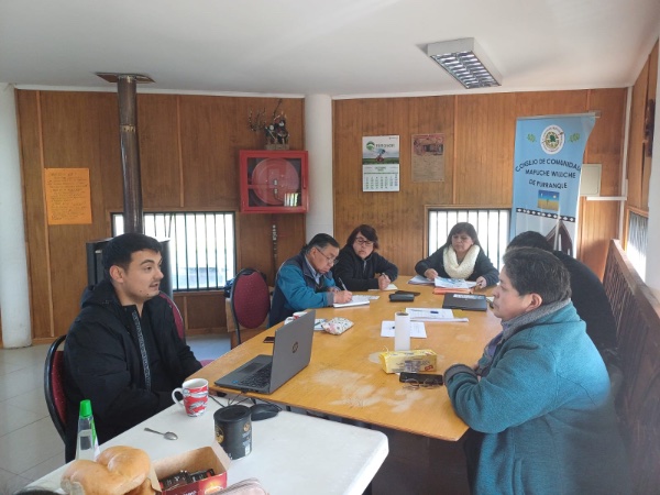 El equipo institucional fue recibido en la 'Ruka Kim&uuml;n'.
