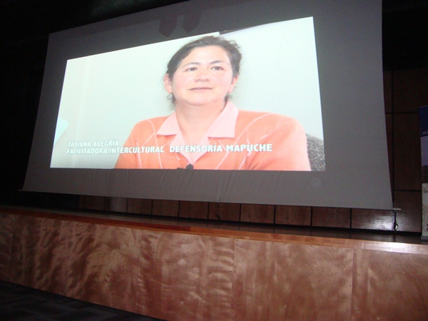 El documental "Jueces en La Araucan&iacute;a" cont&oacute; con las entrevistas del defensor Ricardo C&aacute;ceres y la Facilitadora Intercultural Tatiana Alegr&iacute;a 