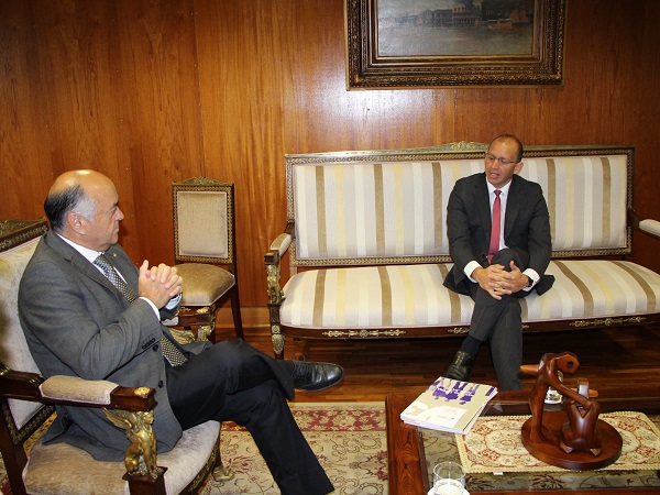 En reuni&oacute;n con el Defensor Regional, el nuevo intendente del Biob&iacute;o conoci&oacute; en detalle el trabajo institucional y su cobertura a nivel regional.