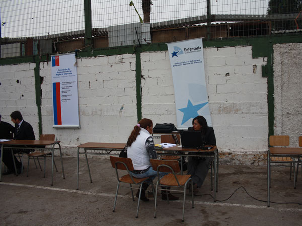 En el m&oacute;dulo de la Defensor&iacute;a Regional fueron atendidos unos 45 internos e internas de la c&aacute;rcel de Copiap&oacute;.
