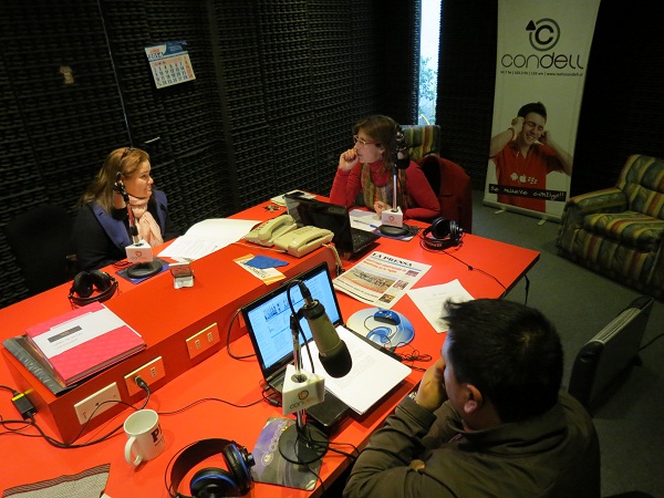 La jefa (s) de la Unidad de Estudios, Ver&oacute;nica Reyes Cea fue entrevistada en Radio Condell de Curic&oacute;.