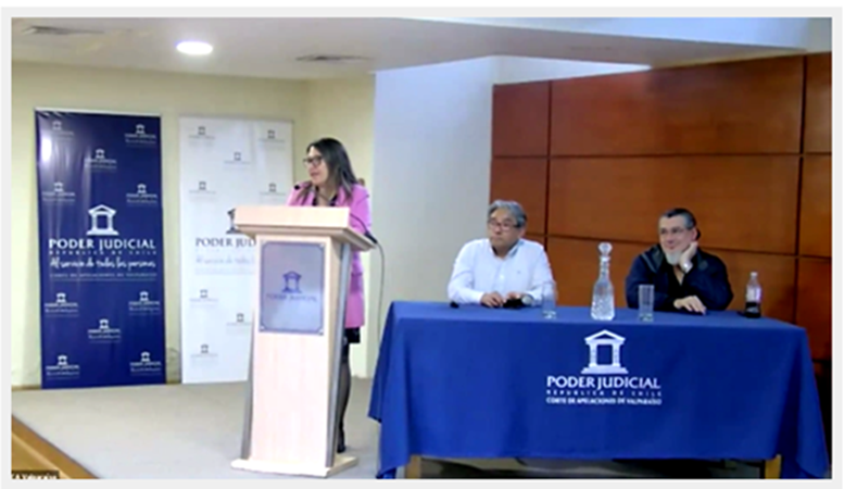 La abogada Catherine R&iacute;os Ram&iacute;rez, de la Unidad de Estudios de la Defensor&iacute;a Regional, moder&oacute; la actividad.