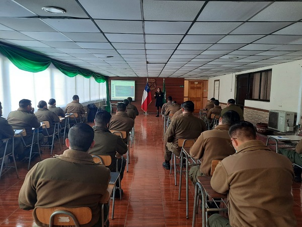 Carabineros de toda la Regi&oacute;n Metropolitana Sur han participado de las capacitaciones dictadas por los defensores penales p&uacute;blicos