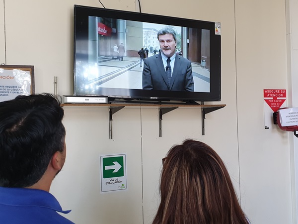 Uno de los videos de difusi&oacute;n de derechos de la Defensor&iacute;a en las &aacute;reas de atenci&oacute;n del Registro Civil de Iquique. 