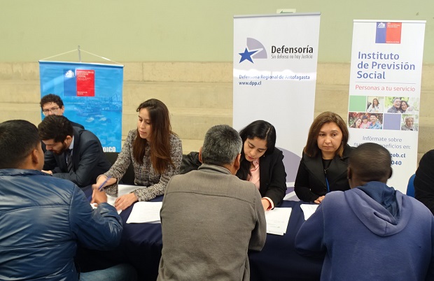 Los funcionarios de distintos servicios p&uacute;blicos se dieron cita en el CCP de Nudo Uribe, en Antofagasta.