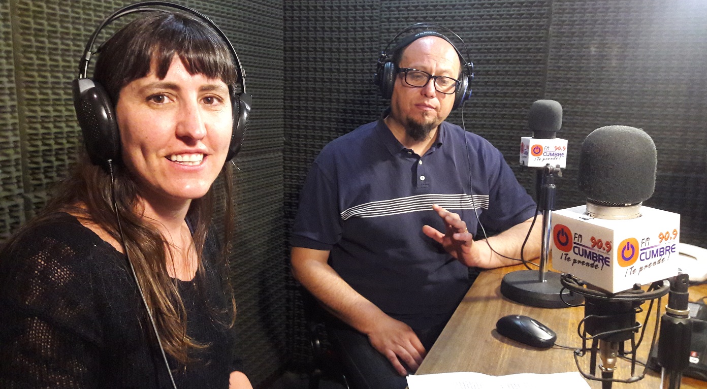 Fracisca Sell&eacute;s expuso sobre las defensa especializadas de la DRMN en entrevista en radio de la provincia de Chacabuco.