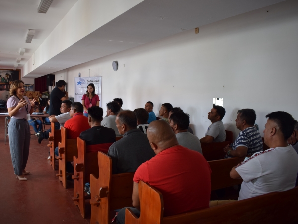Un aspecto de la jornada con internos del penal de Alto Hospicio.