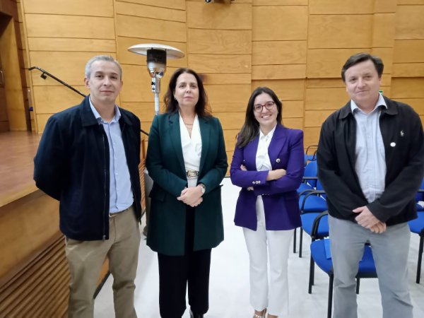 Directivos de la carrera recibieron a la Defensora Regional