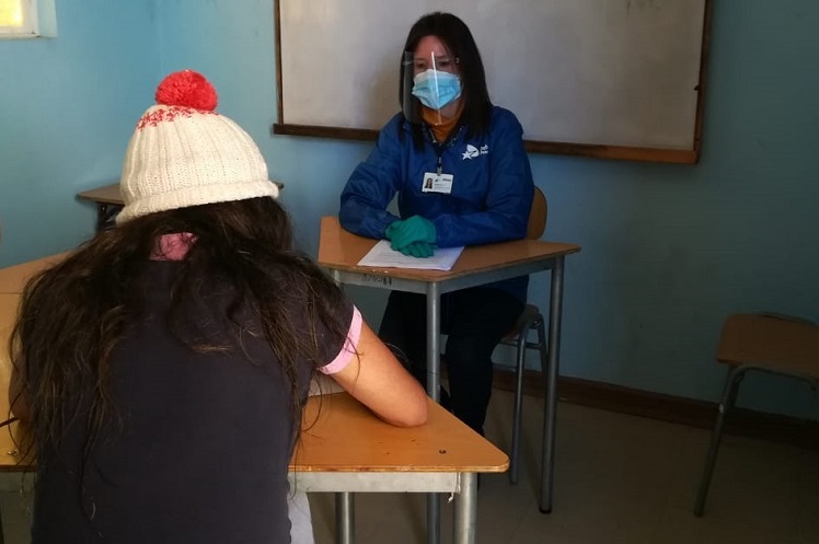 La psic&oacute;loga de la unidad de defensa juvenil se entrevist&oacute; con j&oacute;venes que cumplen internaci&oacute;n provisoria.