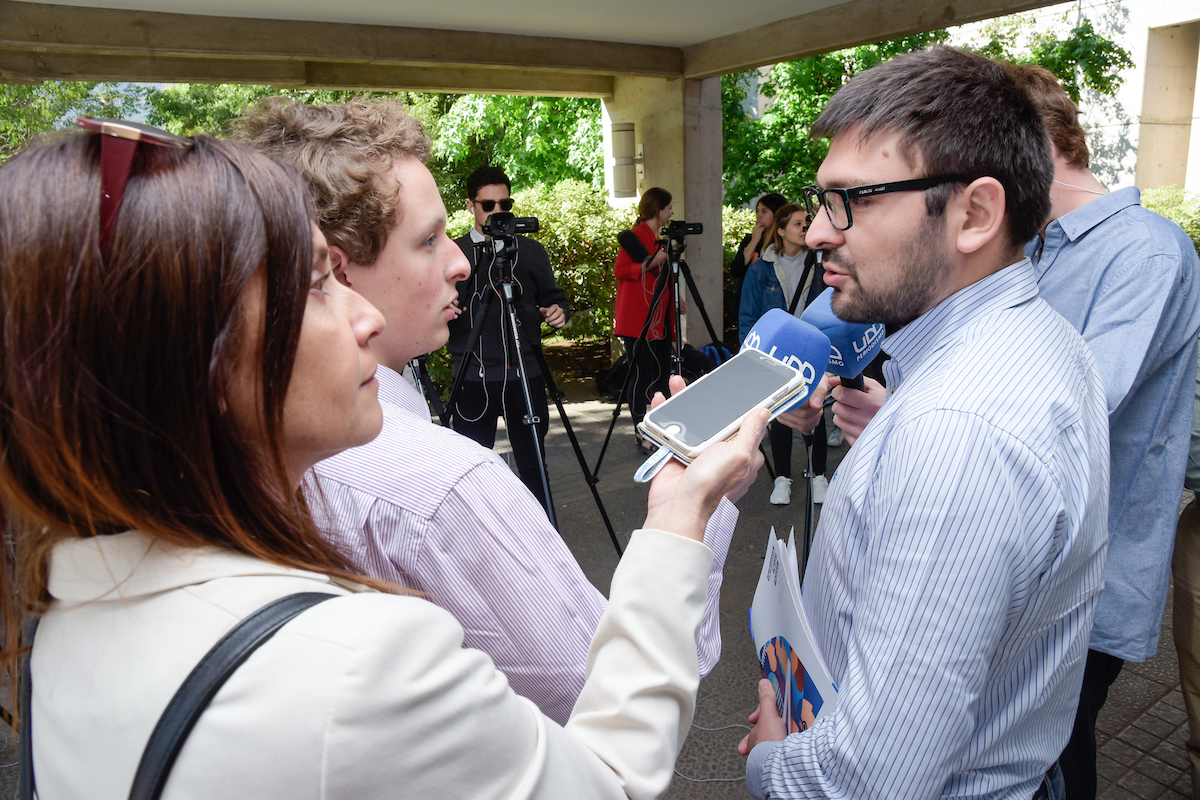 La novedosa modalidad del taller permiti&oacute; un 'ejercicio' real de entrevistas para abogados y estudiantes de periodismo.