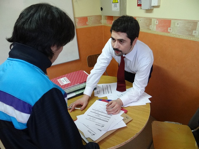 El defensor penal juvenil Richard Maldonado consult&oacute; a los adolescente del CIP las condiciones de su reclusi&oacute;n. 