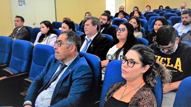 Funcionarios y funcionarias de la Defensor&iacute;a en la capacitaci&oacute;n sobre la Ley de Migraciones.