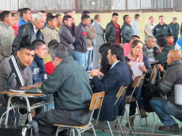 En total, 166 internos de Colina 1 fueron atendidos por profesionales de la Defensor&iacute;a Regional Metropolitana Norte.