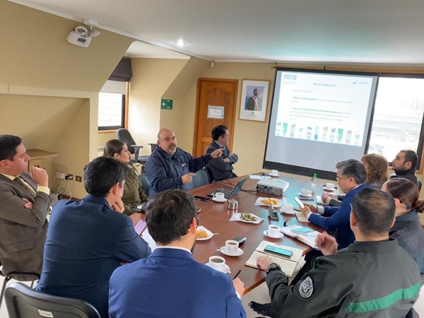 Representantes de la Corte de Apelaciones de Talca, Gendarmer&iacute;a y Carabineros, entre otros, se informaron de la importancia del "Proyecto Inocentes".