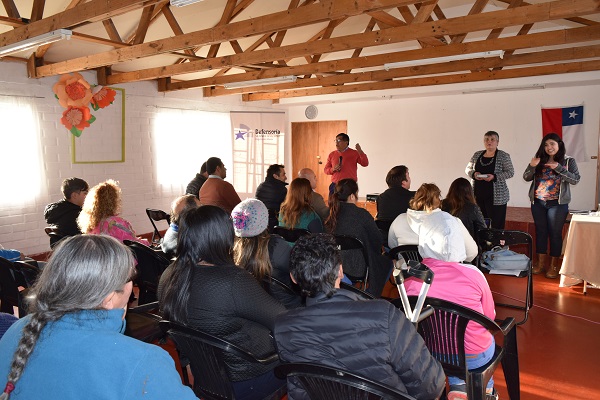 La exposici&oacute;n para explicar el "Proyecto Inocentes" ante vecinos de Maule estuvo a cargo del abogado Jaime Venegas.