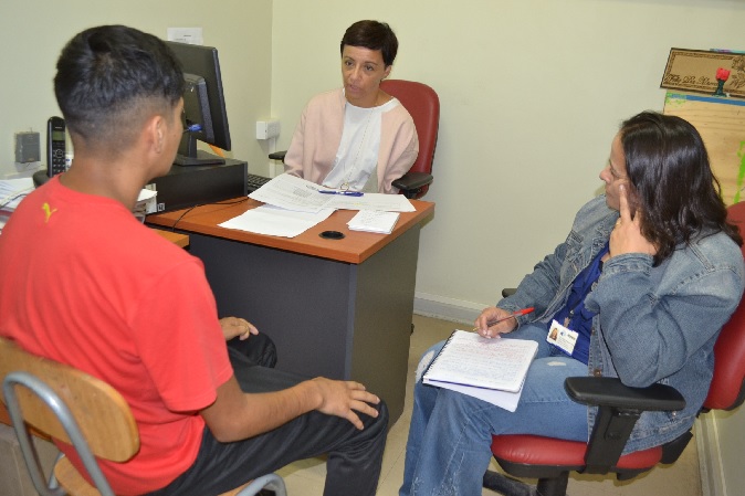 Profesionales de la defensa penal juvenil se reunieron con los j&oacute;venes del CIP de La Serena.