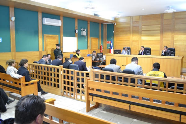 En la audiencia de hoy declar&oacute; el imputado V&iacute;ctor Mart&iacute;nez, representado por el defensor p&uacute;blico Enoc S&aacute;ez.