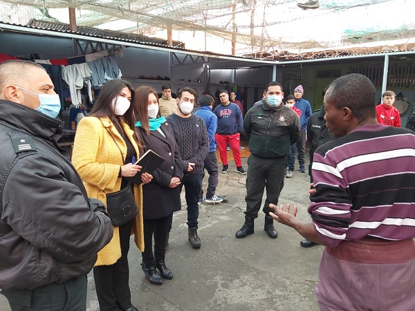 Equipo de la Defensor&iacute;a Local Occidente, dialog&oacute; con internos de carcel de Talagante