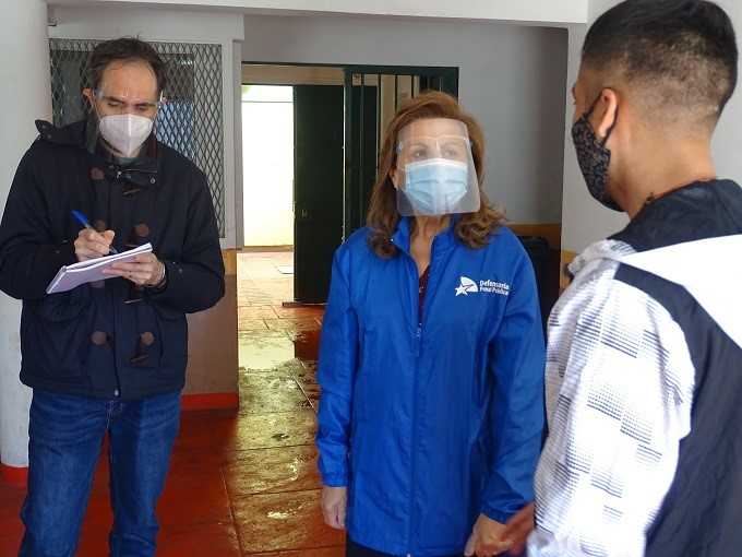 La Defensora Regional pudo conversar con los internos y atender sus consultas.
