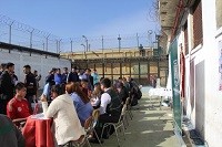 El defensor Roberto Aldana tambi&eacute;n entreg&oacute; material de difusi&oacute;n