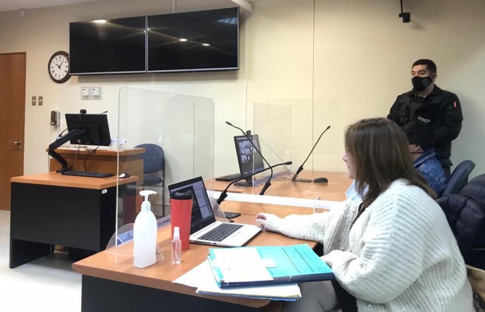 La defensora p&uacute;blica se apoy&oacute; en un metaperitaje que cuestion&oacute; las conclusiones del informe t&eacute;cnico de la Fiscal&iacute;a.