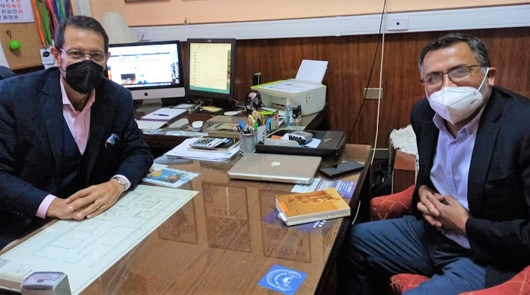 El Director de Radio Sol FM se reuni&oacute; con el Defensor Regional para avanzar en acciones conjunta para fortalecer la actividad de la defensa