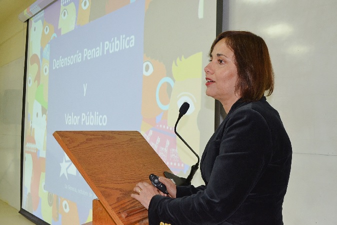 Cincuenta y tres alumnos participaron en la charla que dio la Defensora Regional de Coquimbo.