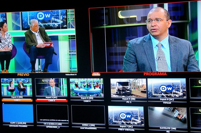 El programa "Claves" se emite por la se&ntilde;ala en espa&ntilde;ol de la DW, televisi&oacute;n p&uacute;blica alemana.