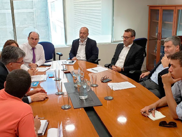 El objetivo del encuentro fue conocer la organizaci&oacute;n interna de la Defensor&iacute;a en la actual contingencia y sus principales estad&iacute;sticas.