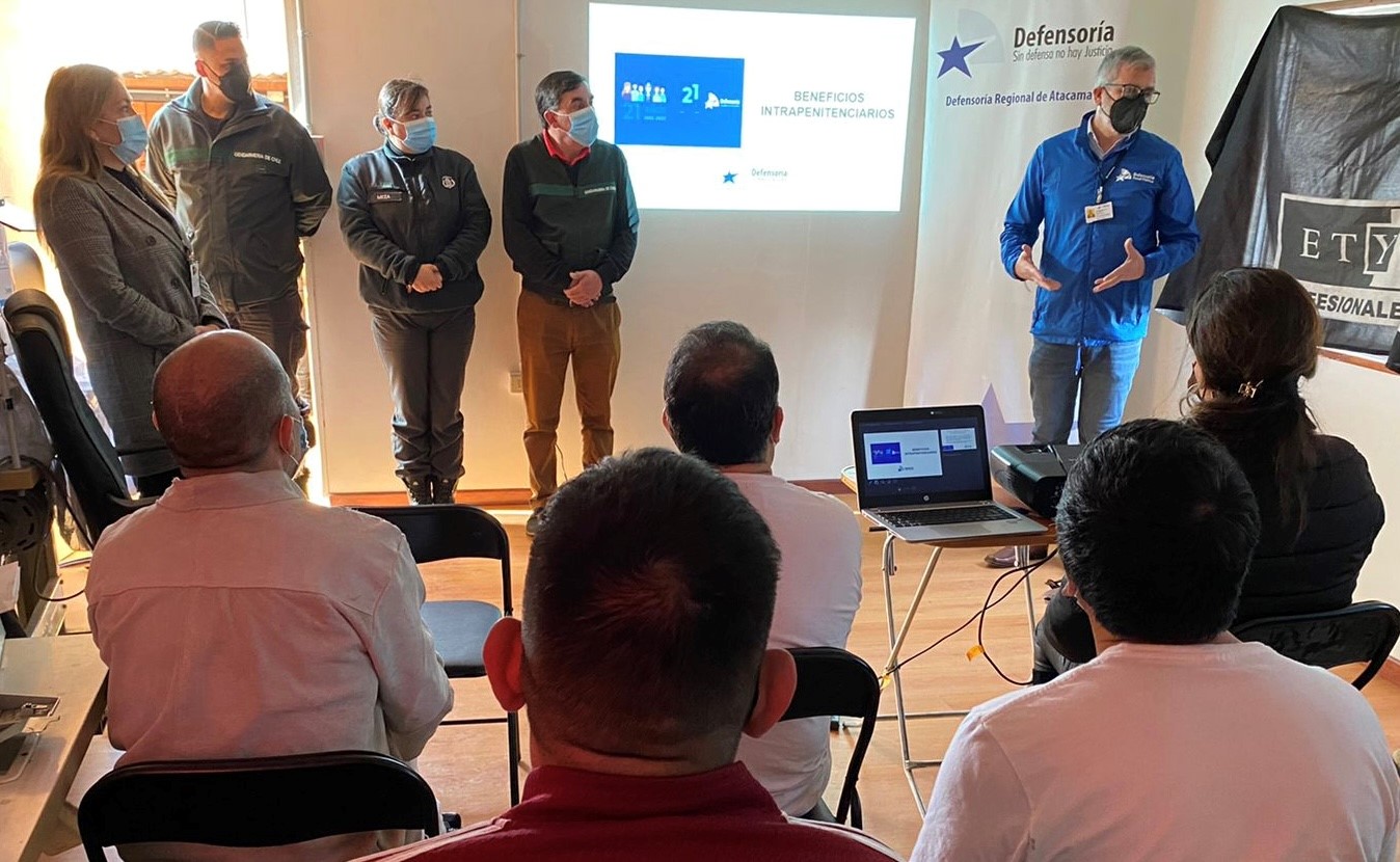 Los profesionales de la Defensor&iacute;a de Atacama dieron a conocer los beneficios intrapenitenciarios a los que pueden acceder las personas condenadas.