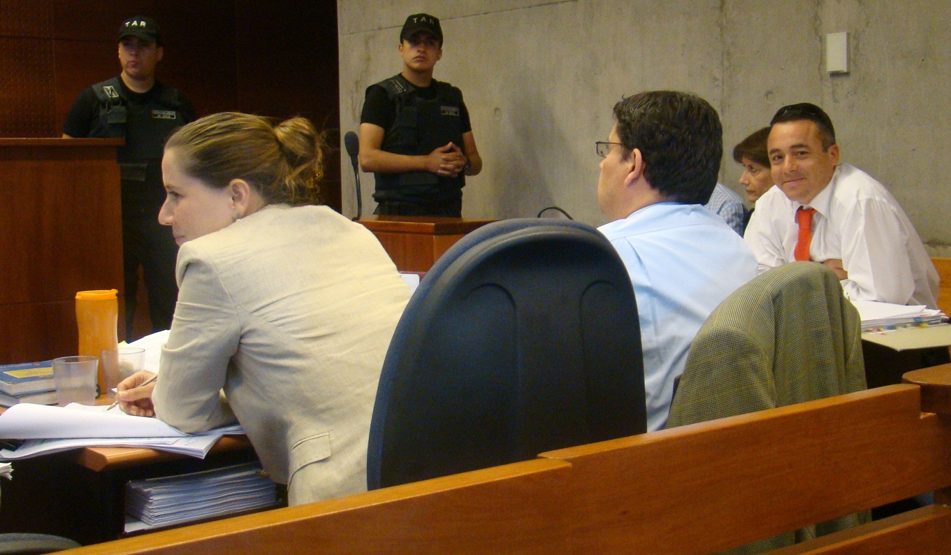 Los defensores p&uacute;blicos Mario Palma y Gabriel Carri&oacute;n lograron que el tribunal acogiera 93 sobreseimientos definitivos en el caso Hijitus.