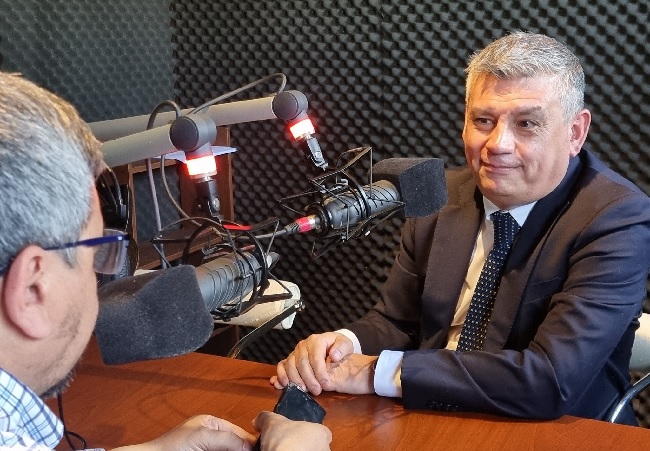 En radio "W" de Quirihue, el Defensor Regional, Marco Montero, se refiri&oacute; al "Proyecto Inocentes".