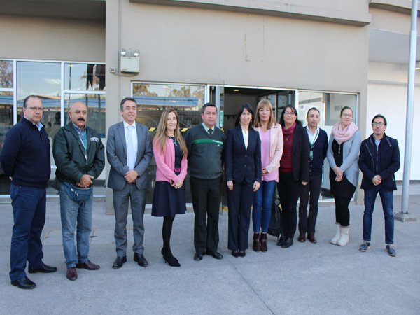 Las autoridades de la DRMS y del CDP Santiago 1 participaron en la ceremonia de firma del convenio.