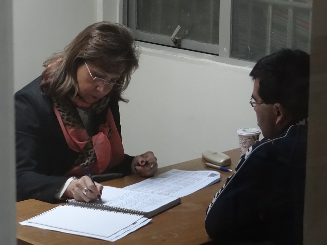 Los internos pudieron tambi&eacute;n conversar privadamente con la Defensora Regional de Magallanes.