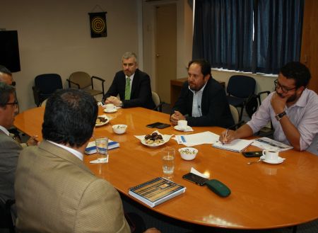 En la Defensor&iacute;a Regional de Atacama se llevo a cabo la tercera reuni&oacute;n anual de la Comisi&oacute;n de Seguimiento del Sistema de Justicia Penal. 