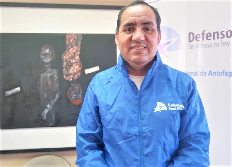 El defensor p&uacute;blico Hugo Le&oacute;n logr&oacute; la absoluci&oacute;n de conductor de aplicaci&oacute;n acusado de tenencia de armas y municiones.