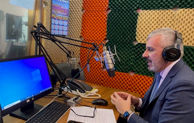 El Defensor Regional de Atacama, Ra&uacute;l Palma, dio a conocer la misi&oacute;n institucional en radio de Vallenar. 