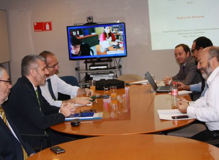 El equipo directivo de la DPP de Atacama junto a los profesionales del Departamento de Evaluaci&oacute;n, Control y Reclamaciones de la Defensor&iacute;a Nacional.