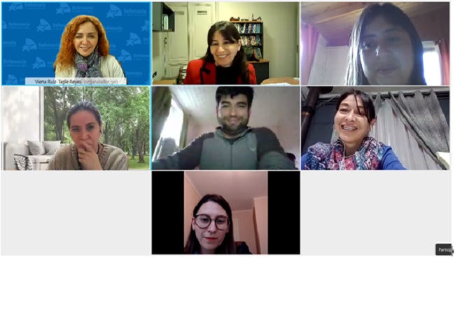 El equipo de la Defensor&iacute;a Regional de &Ntilde;uble prepara la reuni&oacute;n ampliada con los peritos.