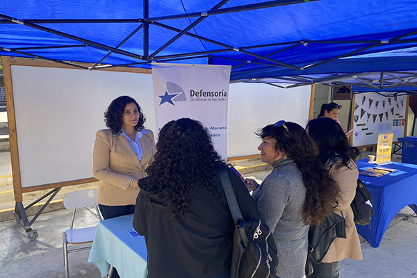 Defensoría de Atacama participó en plaza de justicia en el Liceo Salesianos de Copiapó