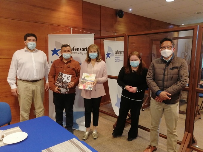 De izquierda a derecha, Ram&oacute;n B&oacute;rquez; Lukas Perangin, Gustava Aguilar, Ver&oacute;nica Reyes y el c&oacute;nsul Muhammad Ramdhan.