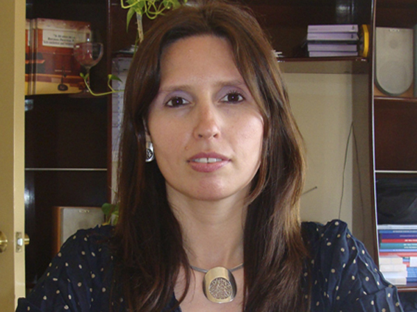 La psic&oacute;loga Golda Barrientos trabaja en la Unidad de Apoyo a la Defensa Penal Juvenil de Antofagasta.