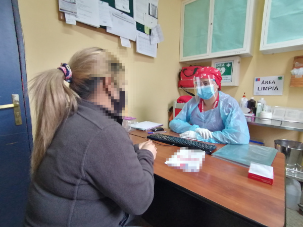 La atenci&oacute;n se realiz&oacute; en el sector de enfermer&iacute;a del CDP Angol, bajo estrictos protocolos de seguridad sanitaria. 