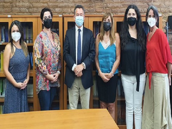 El Defensor Regional destac&oacute; el rol que cumplen todas las mujeres en la instituci&oacute;n, por su alto nivel de compromiso y responsabilidad.