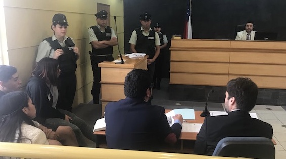 (Foto de Archivo) Defensores p&uacute;blicos ejerciendo su labor en el Tribunal de Garant&iacute;a de Copiap&oacute;.