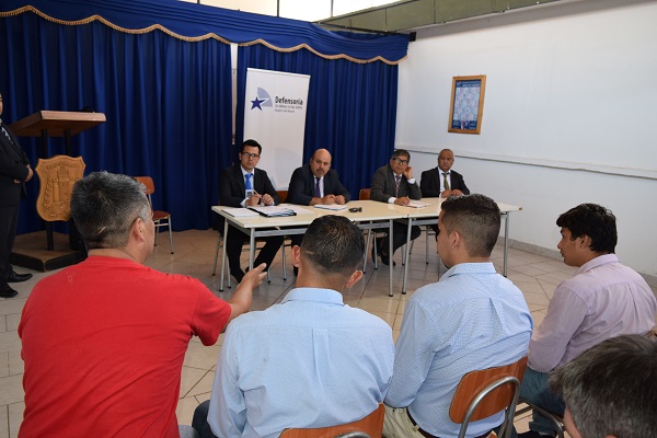 El Defensor Regional del Maule, Jos&eacute; Luis Craig, presidi&oacute; el di&aacute;logo participativo efectuado en la c&aacute;rcel de Curic&oacute;.